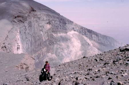 At the crater, photo: E.Waldhoer